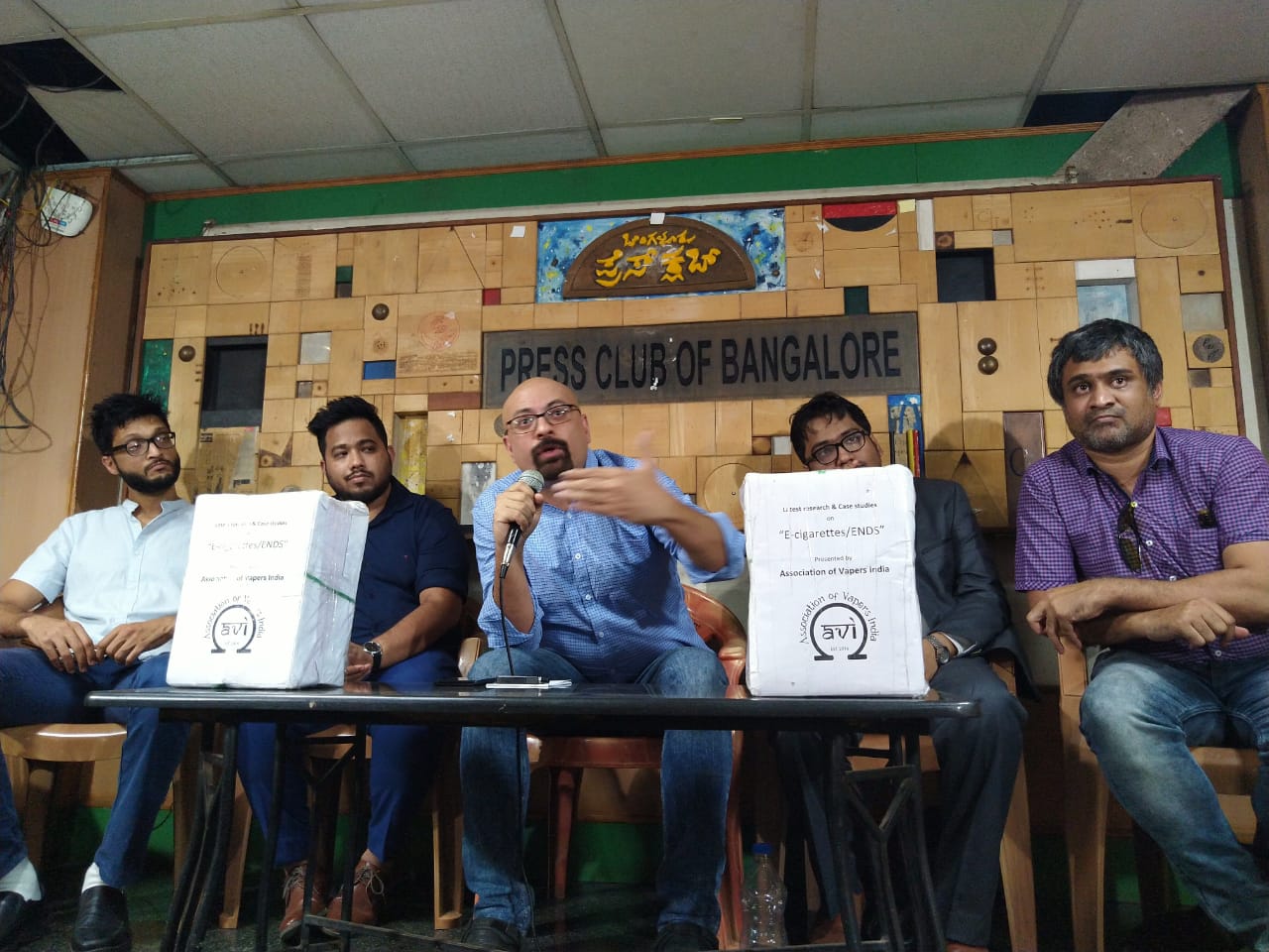 AVI presenting research and case studies on e-cigarettes/ENDS at a press conference, Press Club of Bangalore